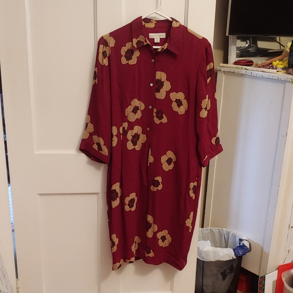 Casual Corner Dresses & Skirts - Casual Corner floral shirtdress
